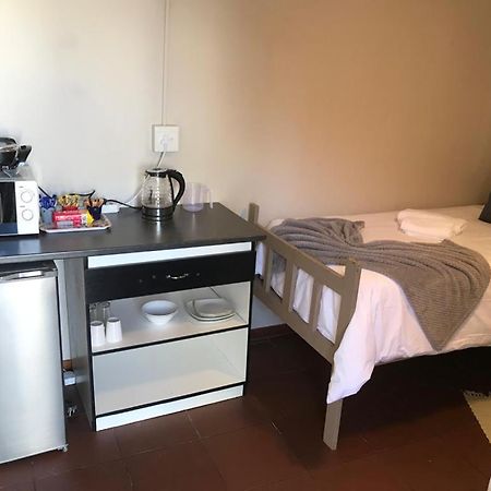 Urbanlife Keetmanshoop Accommodation Extérieur photo