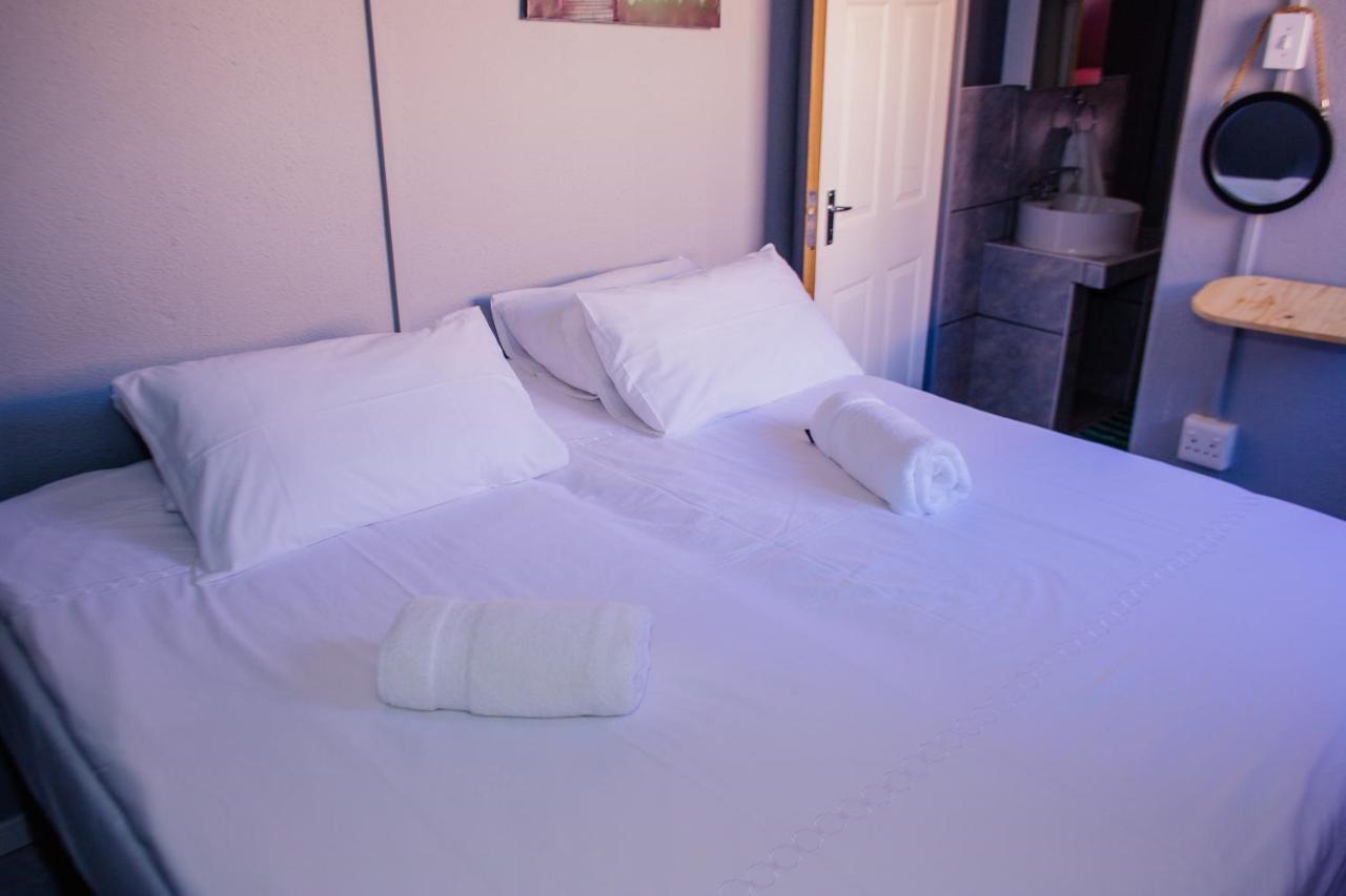 Urbanlife Keetmanshoop Accommodation Extérieur photo