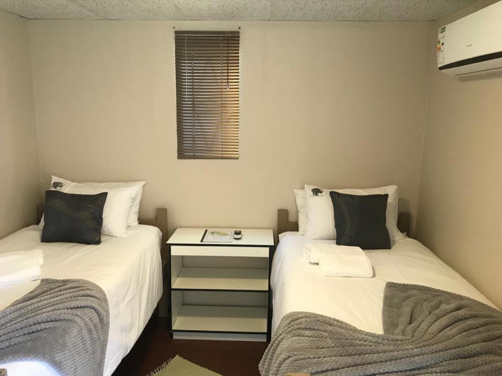 Urbanlife Keetmanshoop Accommodation Extérieur photo